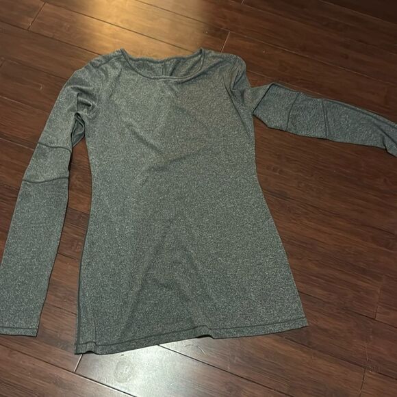 Gray Long Sleeve Athletic Shirt - Dri Fit Material - Size Small - Like New - Picture 1 of 2